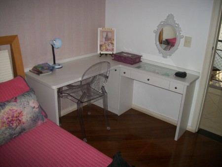 Mesa de canto para quarto